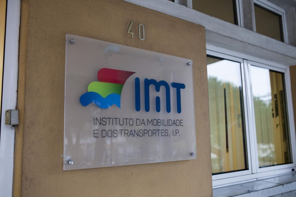 IMT